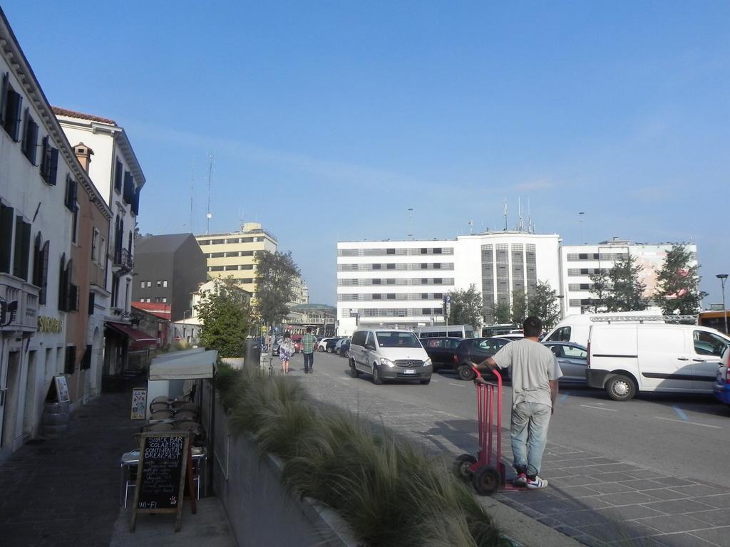 - Piazzale Roma Apartamento